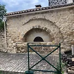 Parenthese Aux Portes D Uzes *