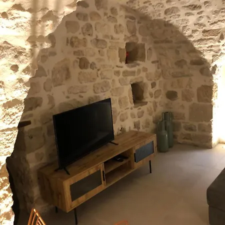 Parenthese Aux Portes D Uzes *