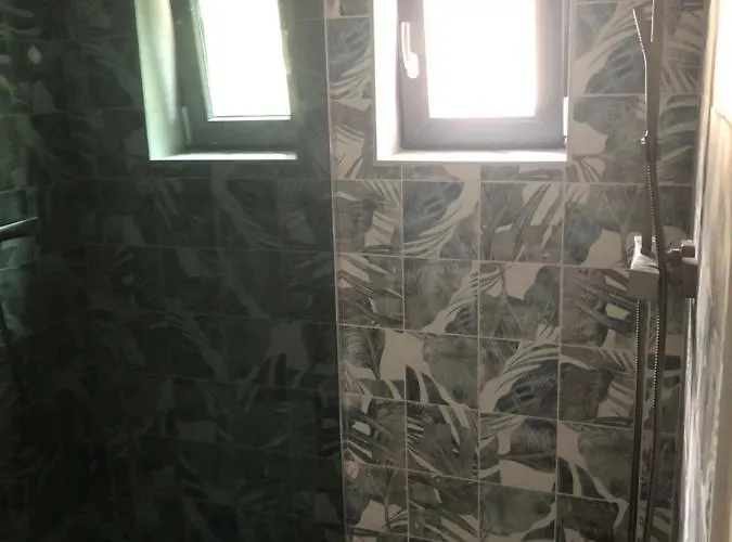 Parenthese Aux Portes D Uzes